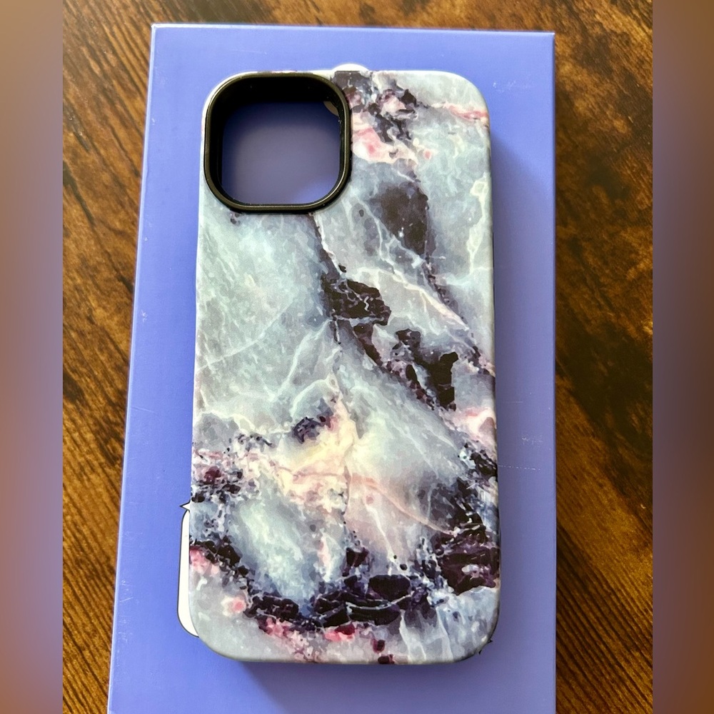 Casely for iPhone 14 - Picture 2 of 6